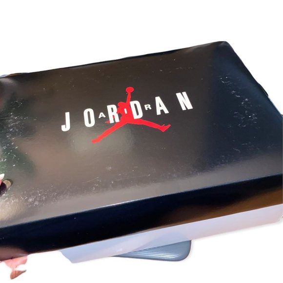 Air Jordan 11 “Animal Instinct” Black/Red-Sail-White Womens Size 7 - Picture 10 of 11